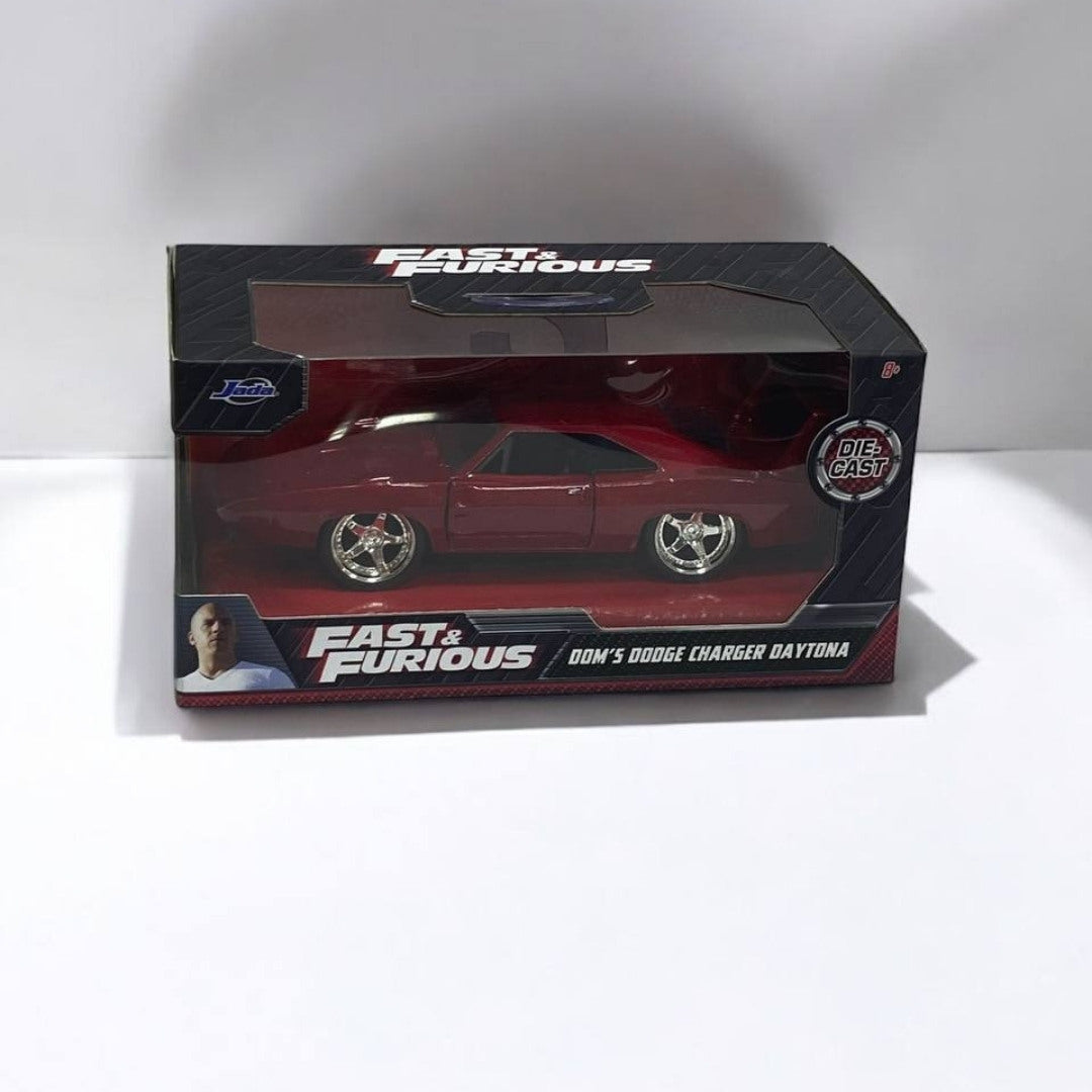 Dom's Dodge Charger Daytona 1:32 Rápidos y Furiosos - Modelo a Escala de Colección