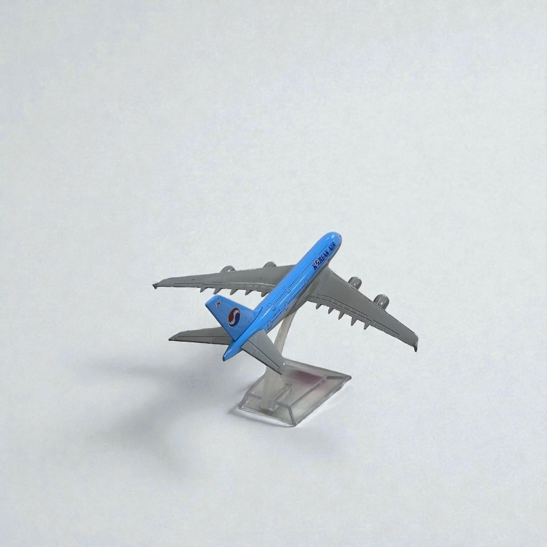 Avión Korean Air 1:400 – Modelo de Colección | Elegancia y Precisión en Aviación