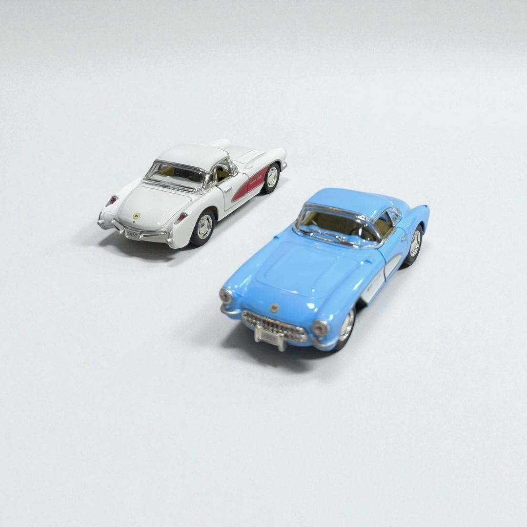 Chevrolet Corvette 1957 1:32 – Edición de Colección en Metal | El Clásico Americano que Nunca Pasa de Moda