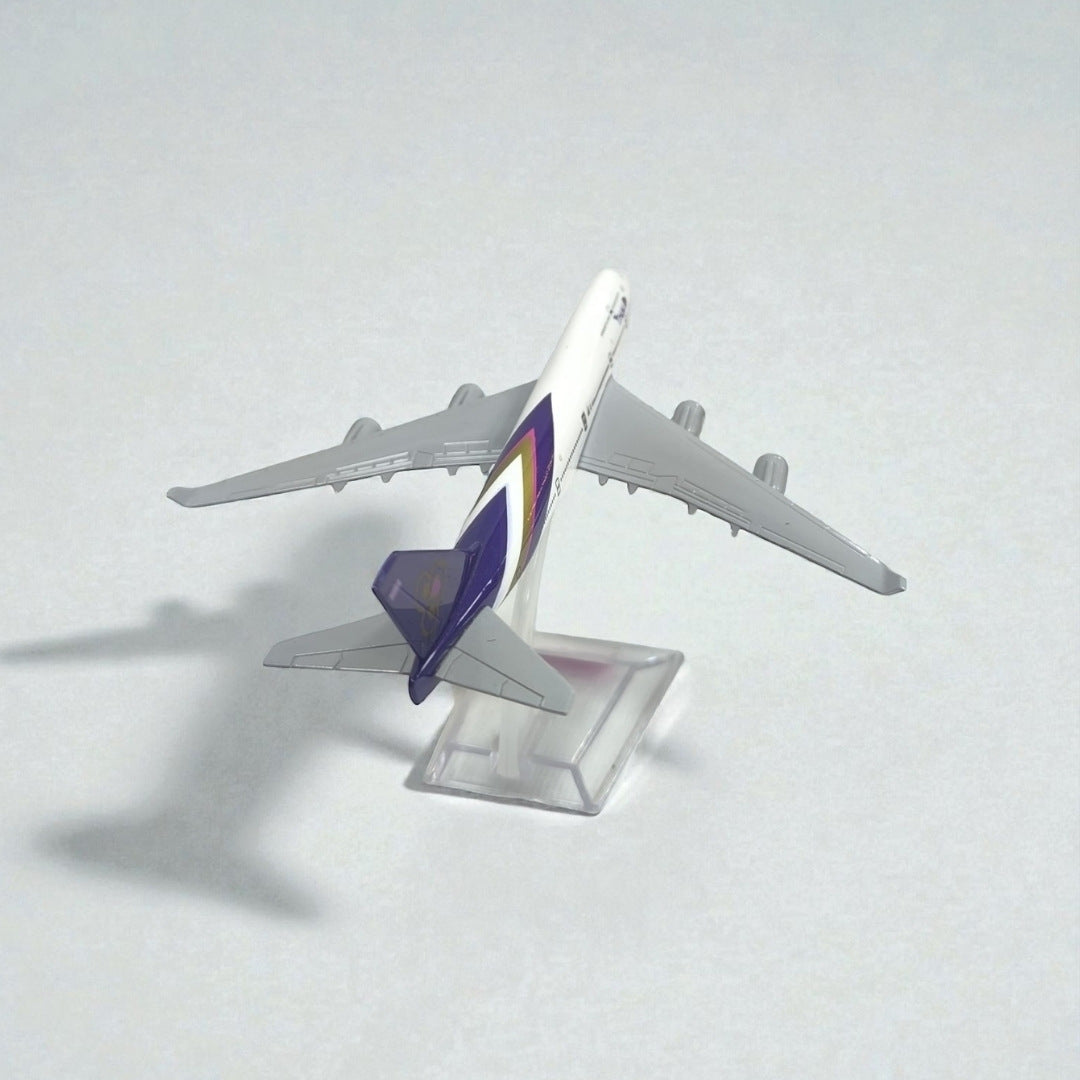 Avión Thai Airways 1:400 – Modelo de Colección en Metal | Detalle Premium para Exhibición