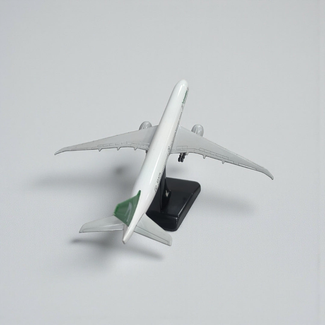 Avión Turkmenistan Airlines 1:350 – Modelo de Colección | Elegancia y Exclusividad Aérea