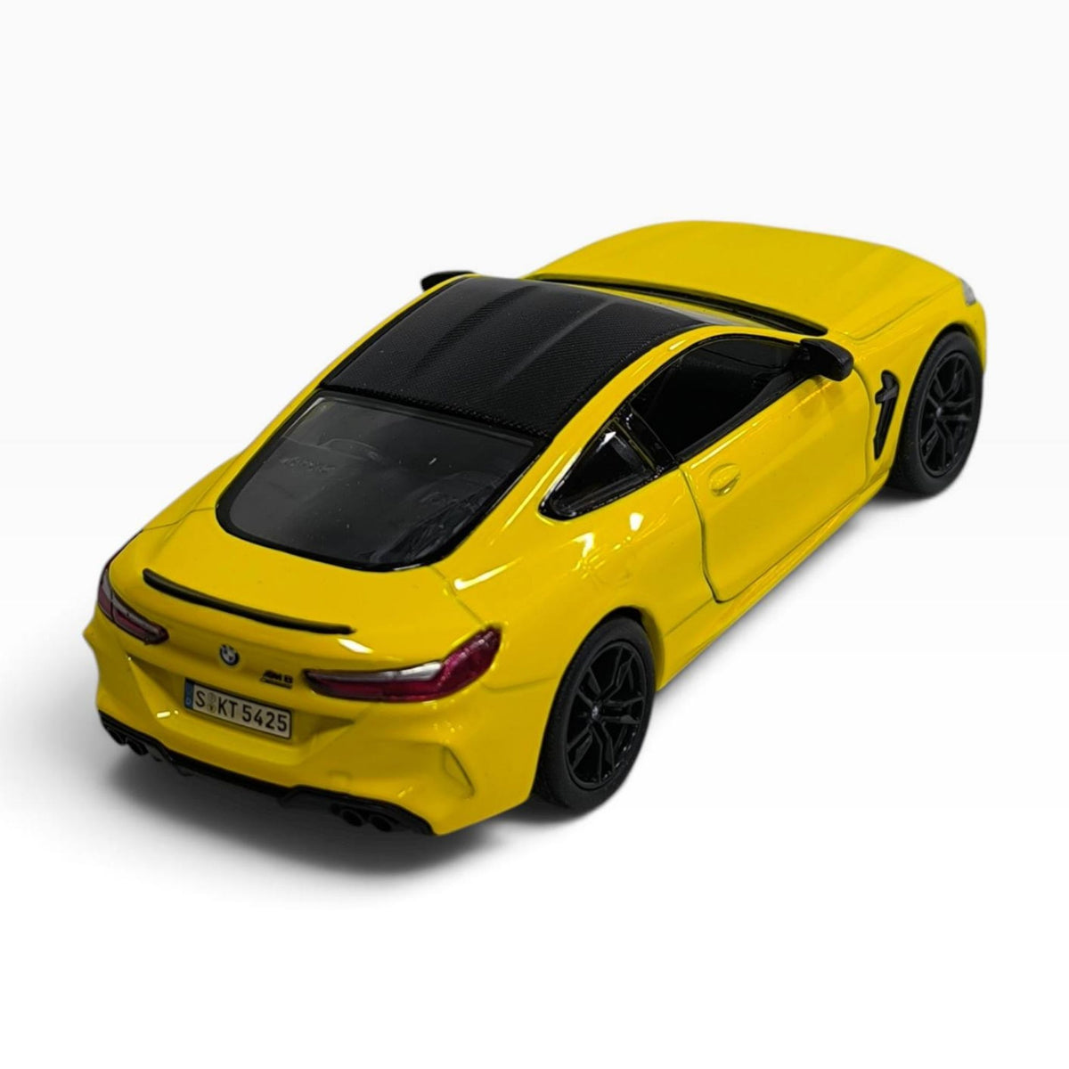 BMW M8 1:32 Amarillo