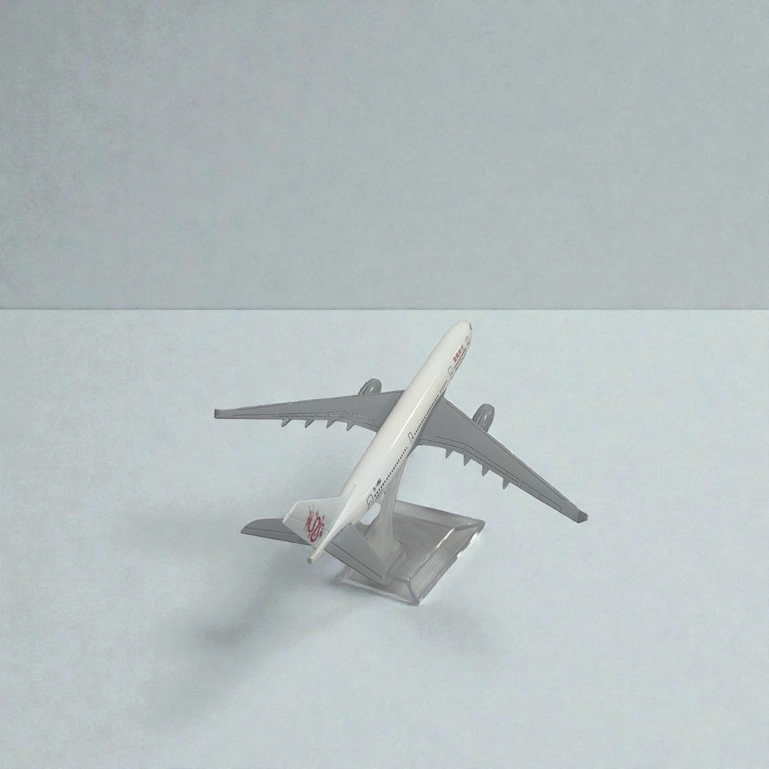 Avión Dragon Airlines 1:400 – Modelo de Colección | Aviación Comercial en Miniatura