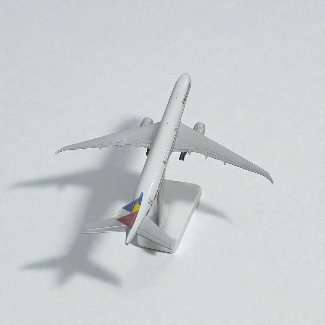 Avión Philippine Airlines 1:350 – Modelo a Escala Detallado para Coleccionistas