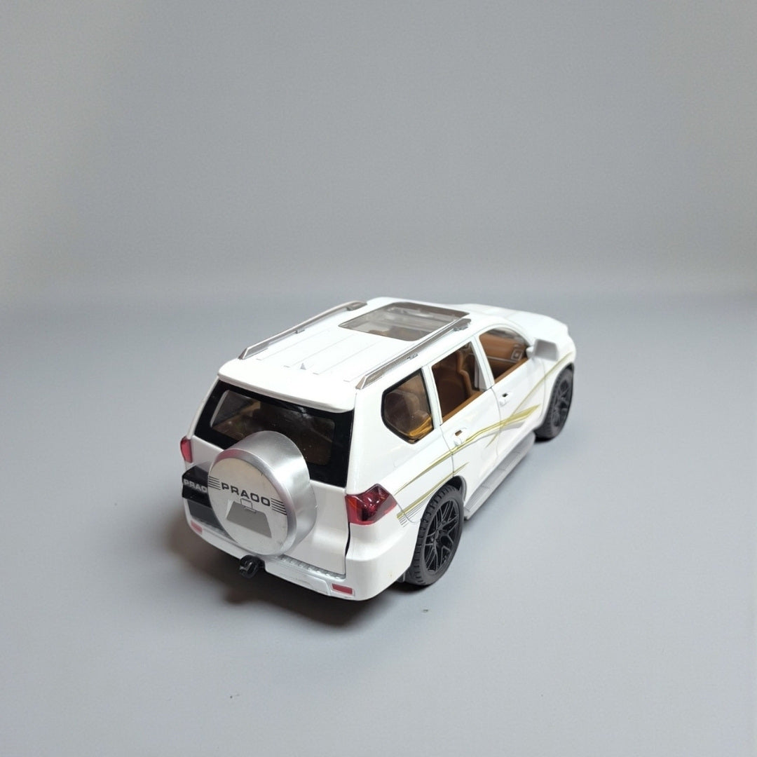 Toyota Prado 1:18 – Camioneta a Escala Detallada para Coleccionistas