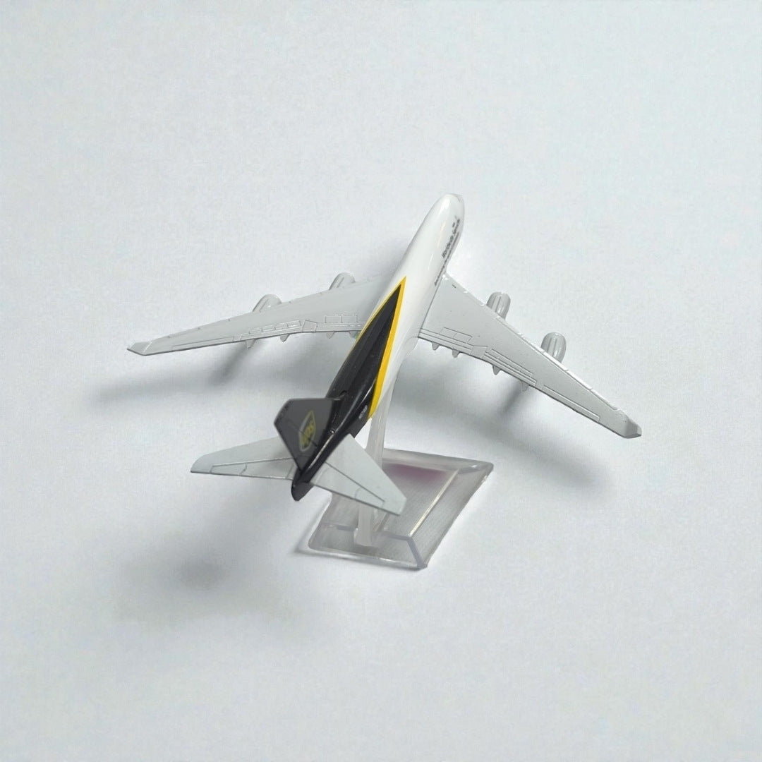 Avión UPS 1:400 – Modelo de Colección en Metal | Aeronave de Carga Premium