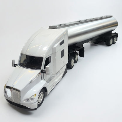 Kenworth T680 Tanque 1:32 – Camión Cisterna de Colección