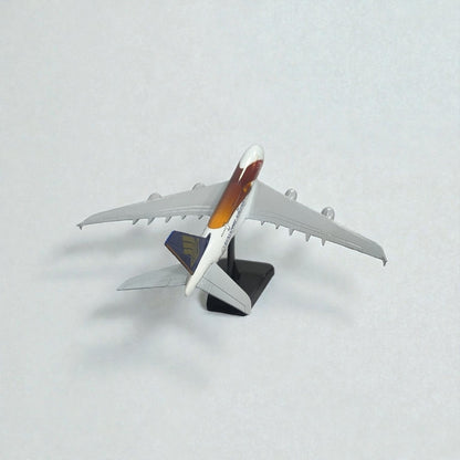Avión Singapore Airlines 1:350 – Modelo de Colección | Elegancia y Prestigio de la Aviación Mundial