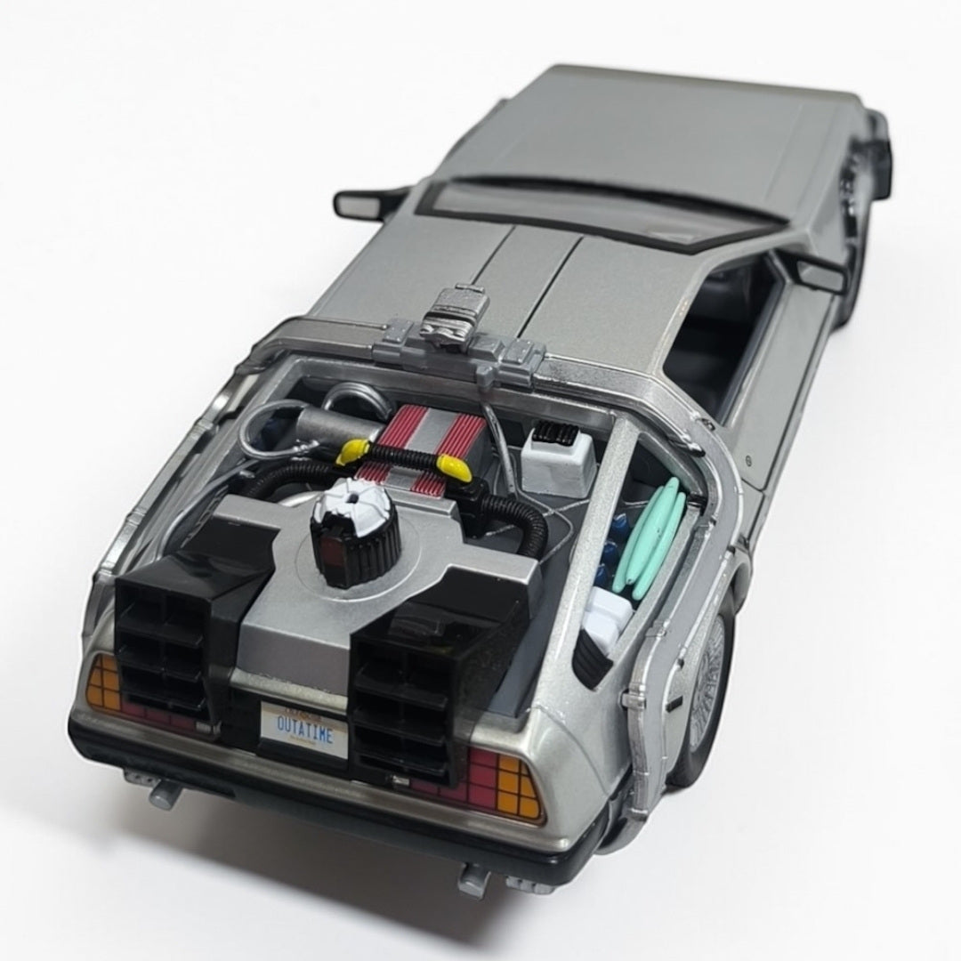 DeLorean Volver al Futuro 2 Welly Escala 1:24 | Máquina del Tiempo Modelo de Colección