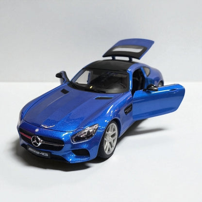 Mercedes AMG GT 1:18 Azul – Potencia, Lujo y Presencia Deportiva