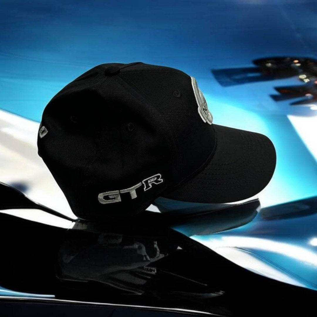 Gorra Nissan – Pasión por la Innovación y la Velocidad