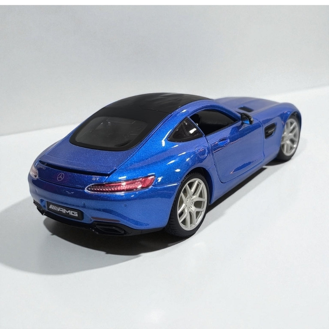 Mercedes AMG GT 1:18 Azul – Potencia, Lujo y Presencia Deportiva