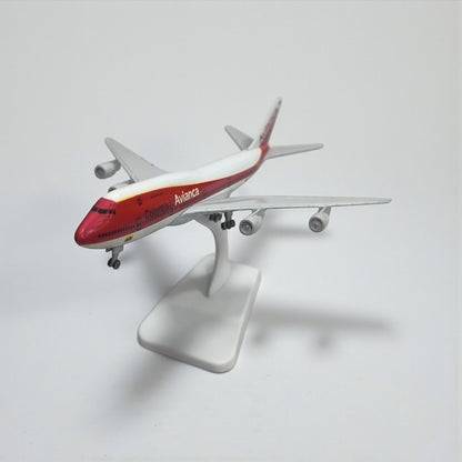 Avión Avianca 1:350 – Modelo de Colección | Icono de la Aviación Latinoamericana