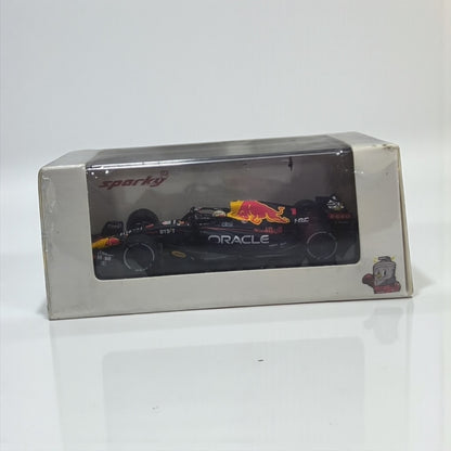 Red Bull Racing F1 1:64 – Miniatura Oficial de Alto Detalle