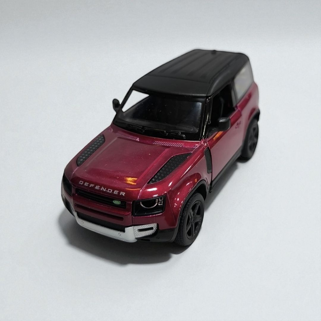 Land Rover Defender 1:32 – Edición de Colección en Metal | El Todo Terreno Más Icónico