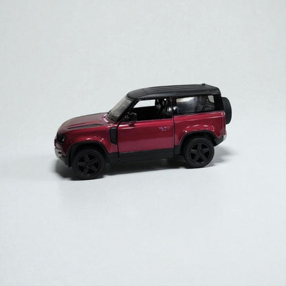 Land Rover Defender 1:32 – Edición de Colección en Metal | El Todo Terreno Más Icónico