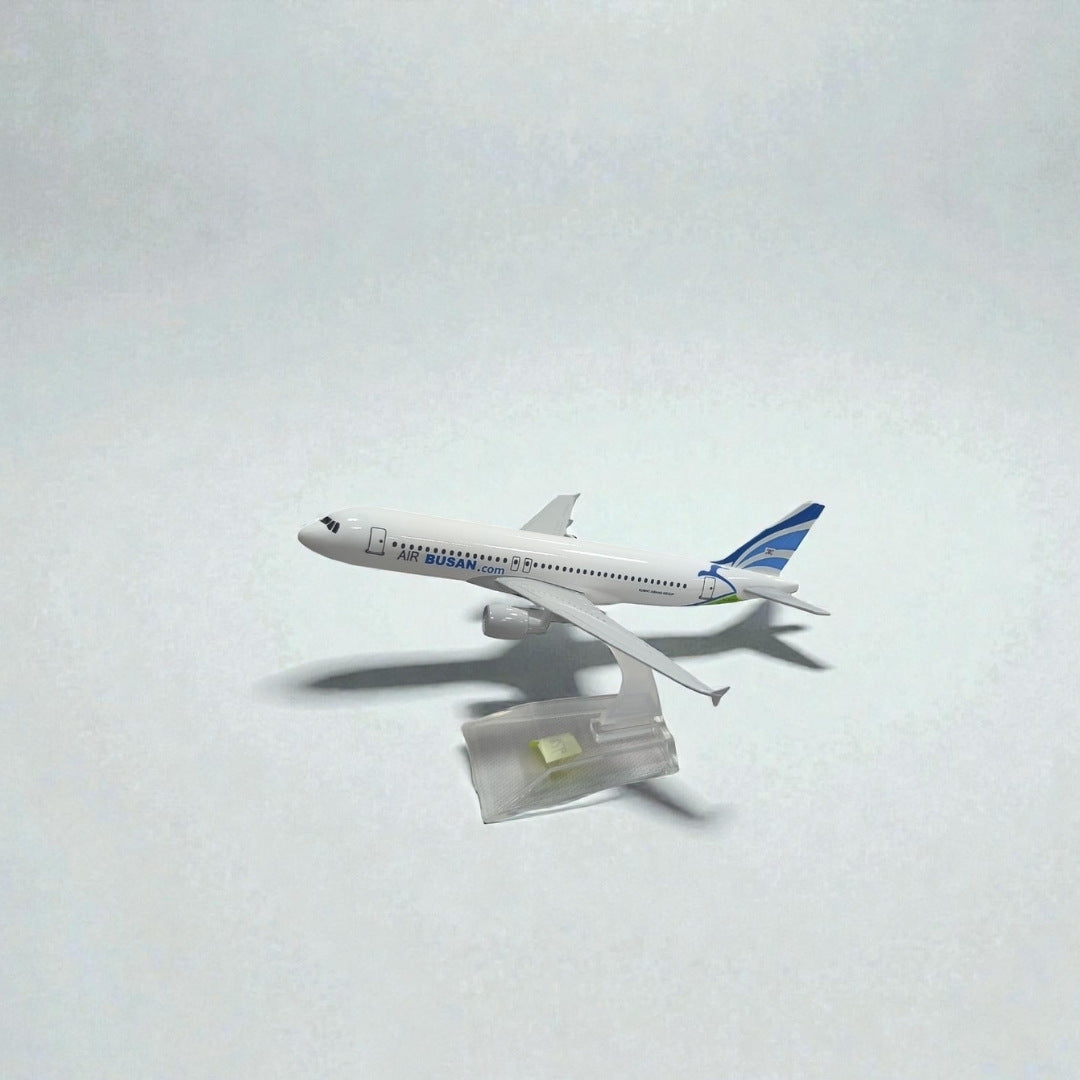 Avión Air Busan 1:400 – Modelo de Colección | Aerolínea Coreana de Alta Precisión