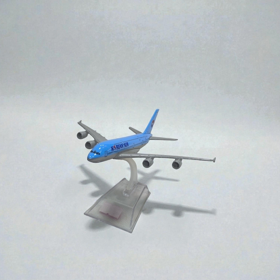 Avión Korean Air 1:400 – Modelo de Colección | Elegancia y Precisión en Aviación