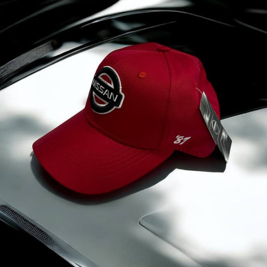 Gorra Nissan – Pasión por la Innovación Automotriz