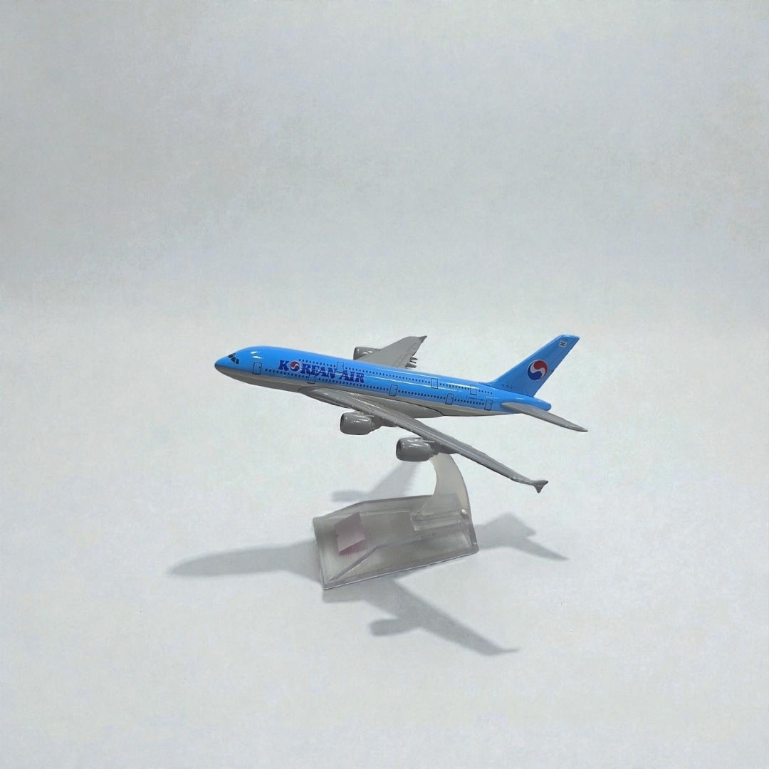 Avión Korean Air 1:400 – Modelo de Colección | Elegancia y Precisión en Aviación