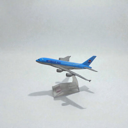 Avión Korean Air 1:400 – Modelo de Colección | Elegancia y Precisión en Aviación
