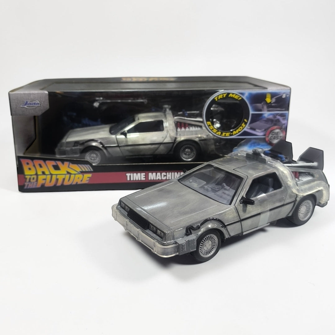 DeLorean Volver al Futuro con Luces Jada Escala 1:24 | Máquina del Tiempo Modelo de Colección