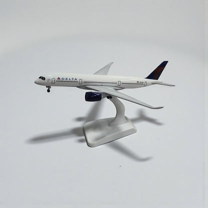 Avión Delta Airlines 1:350 – Modelo de Colección | Aviación Comercial Icónica