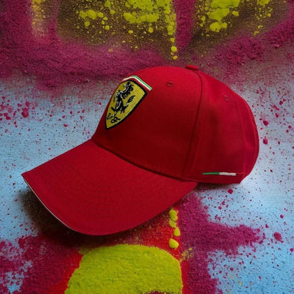 Gorra Ferrari Roja Oficial - Estilo y Pasión para los Fans de la F1