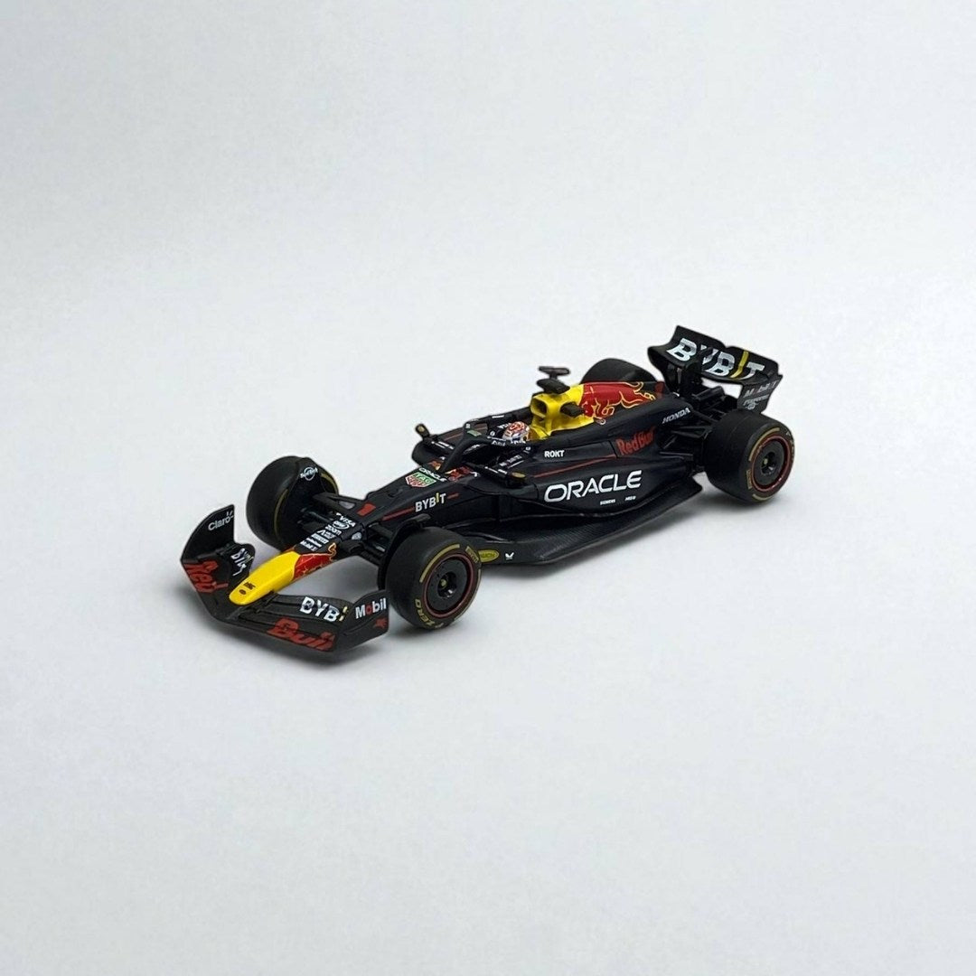Red Bull RB19 #1 Max Verstappen 1:24 con Piloto – Auto F1 de Colección