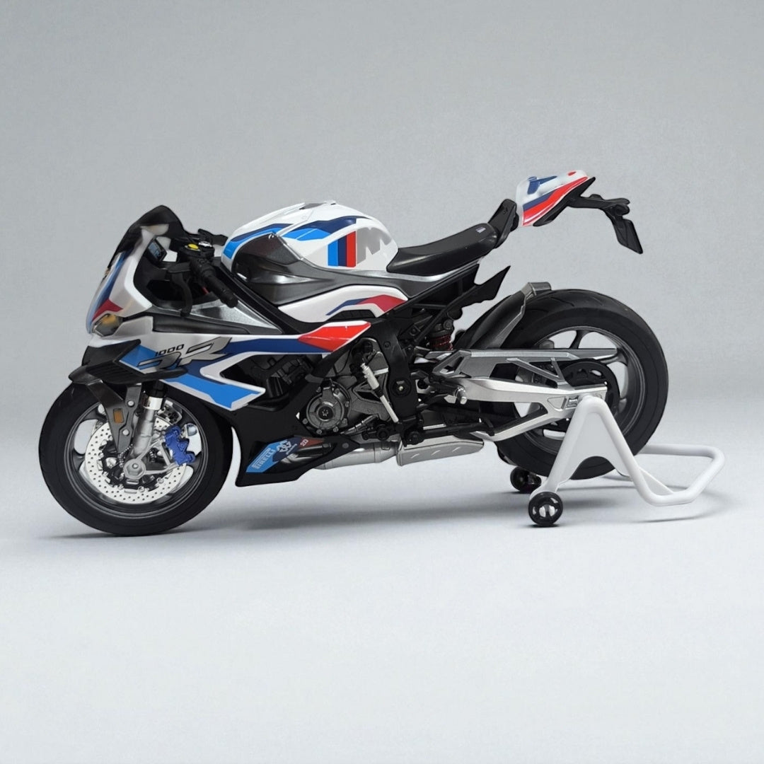 BMW S1000R 1:9 – Naked Deportiva de Alta Precisión