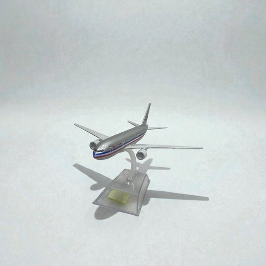 Avión American Airlines 1:400 – Modelo de Colección | Icono de la Aviación Comercial