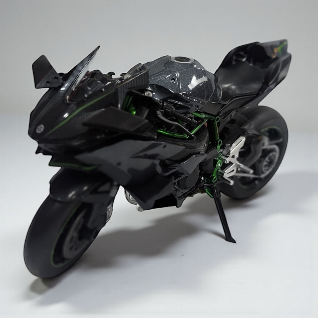 Kawasaki H2R 1:9 – Moto Hiperdeportiva de Máxima Potencia