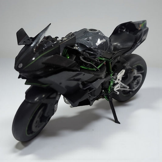 Kawasaki H2R 1:9 – Moto Hiperdeportiva de Máxima Potencia