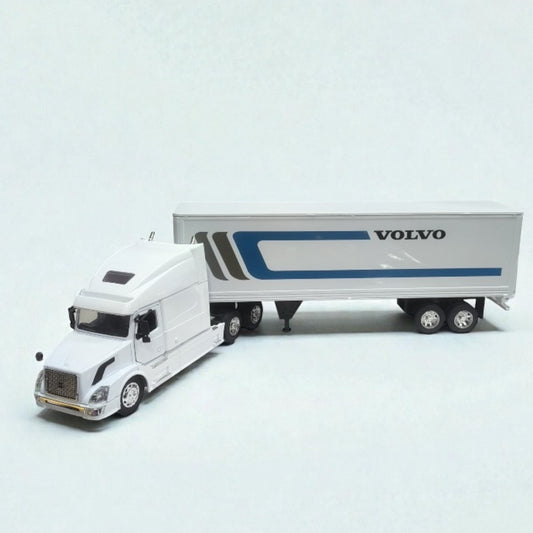Volvo VN 780 Escala 1:32 – Tractocamión de Larga Distancia de Colección