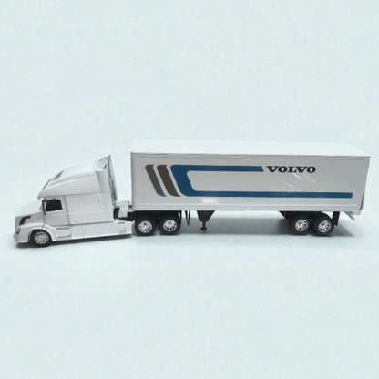 Volvo VN 780 Escala 1:32 – Tractocamión de Larga Distancia de Colección