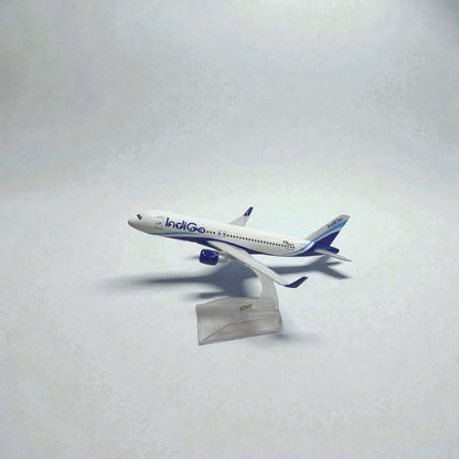 Avión IndiGo 1:400 – Modelo de Colección | Aerolínea Icónica de la India