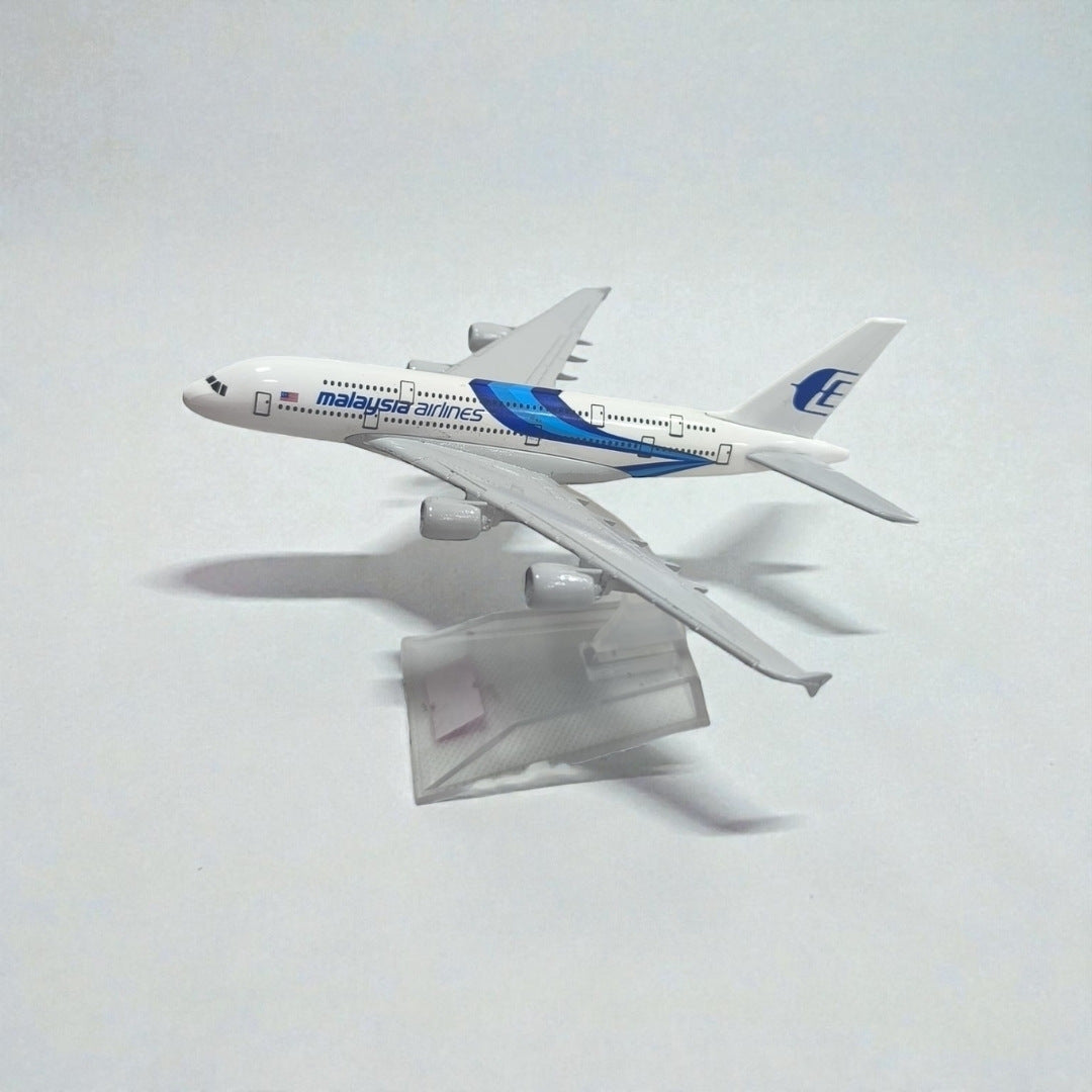 Malaysia Airlines 1:400 – Avión de Colección en Metal | Modelo Premium para Exhibición