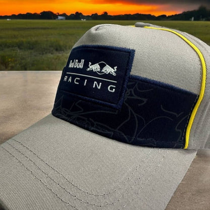 Gorra Red Bull Racing Gris - Estilo Deportivo y Sofisticación para los Fans de la F1