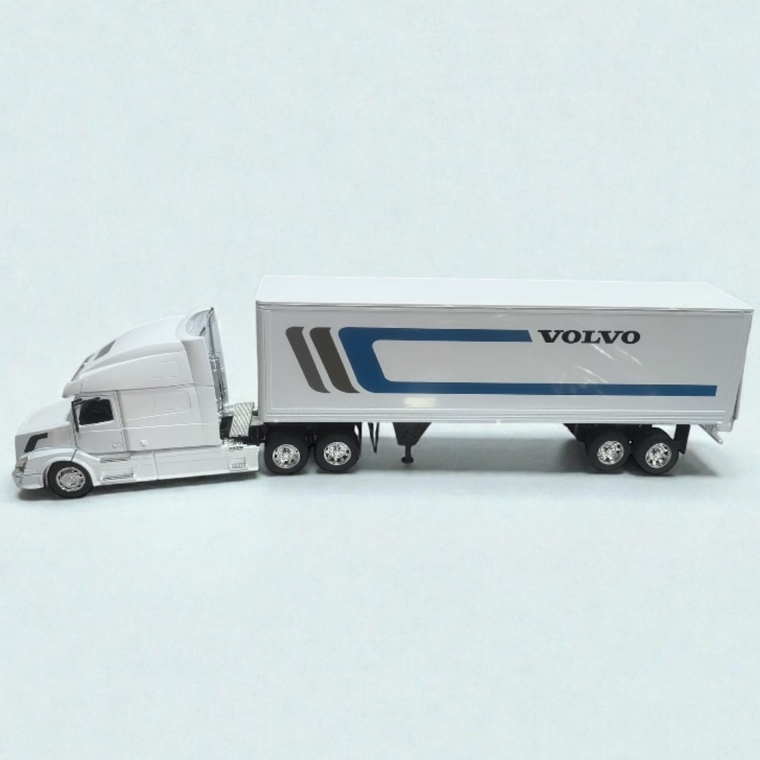 Volvo VN 780 Escala 1:32 – Tractocamión de Larga Distancia de Colección