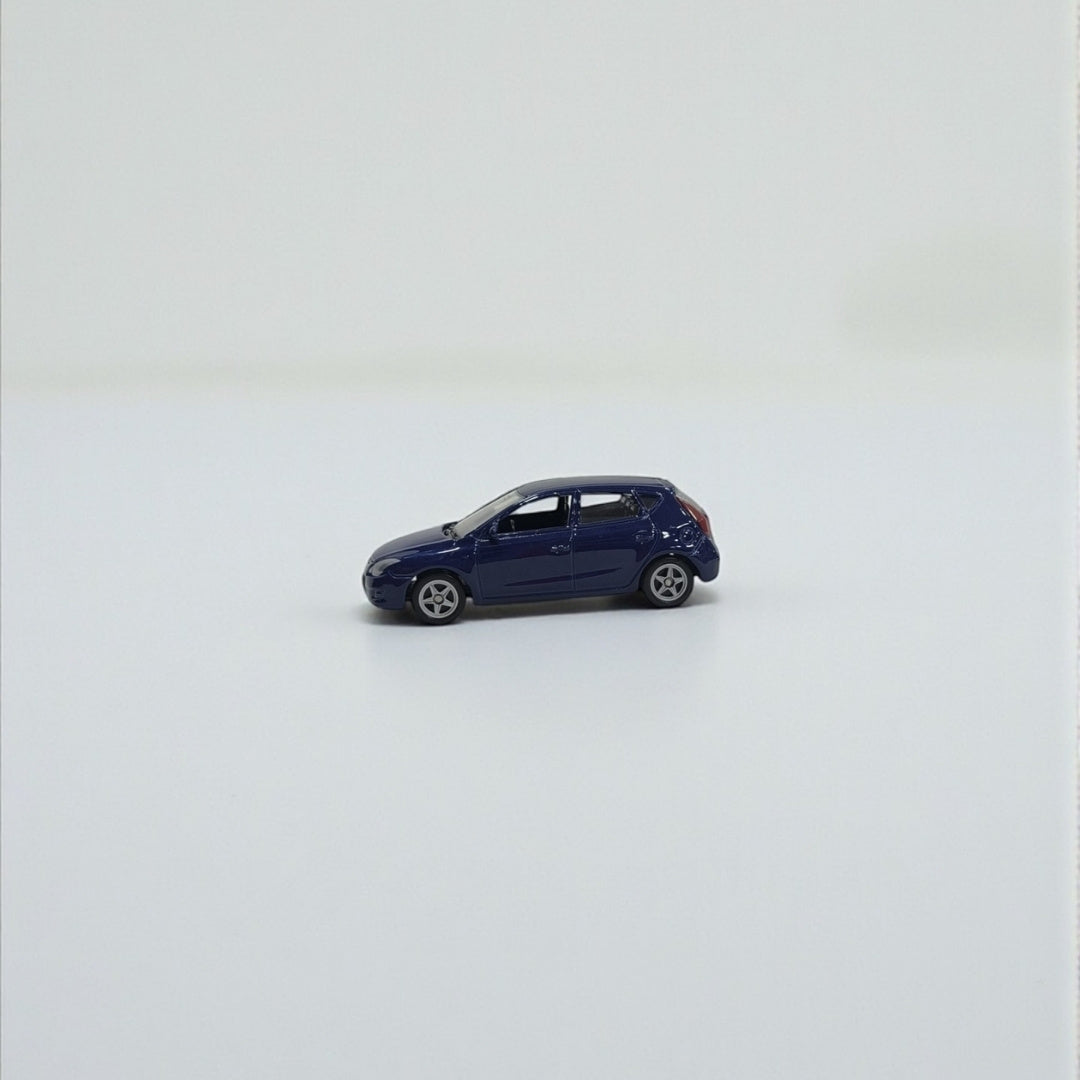 Hyundai i30 1:64 – Diseño Moderno en Miniatura