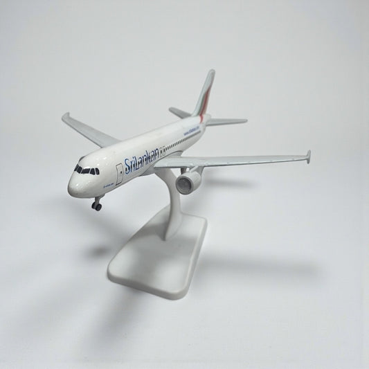 Avión SriLankan Airlines 1:350 – Modelo de Colección | Elegancia Asiática en Escala Premium
