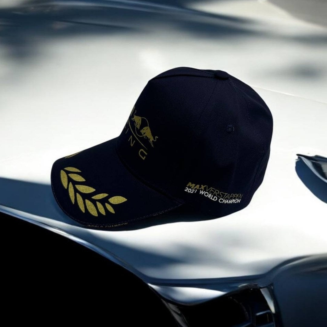 Gorra Red Bull – Energía y Estilo en Cada Puntada