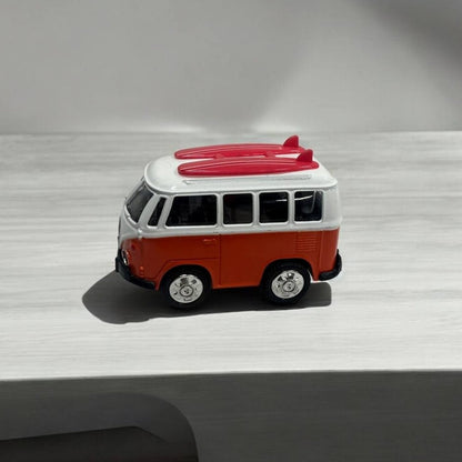 Volkswagen Van 1:32 – Modelo a Escala – Diseño Clásico y Detalles Auténticos