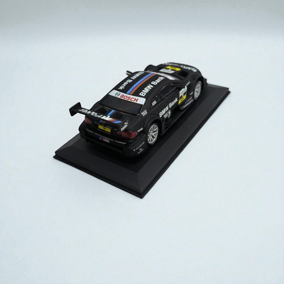 Mercedes AMG C-Coupé #11 Gary Parfett 1:32 – Edición de Colección en Metal | Leyenda del DTM