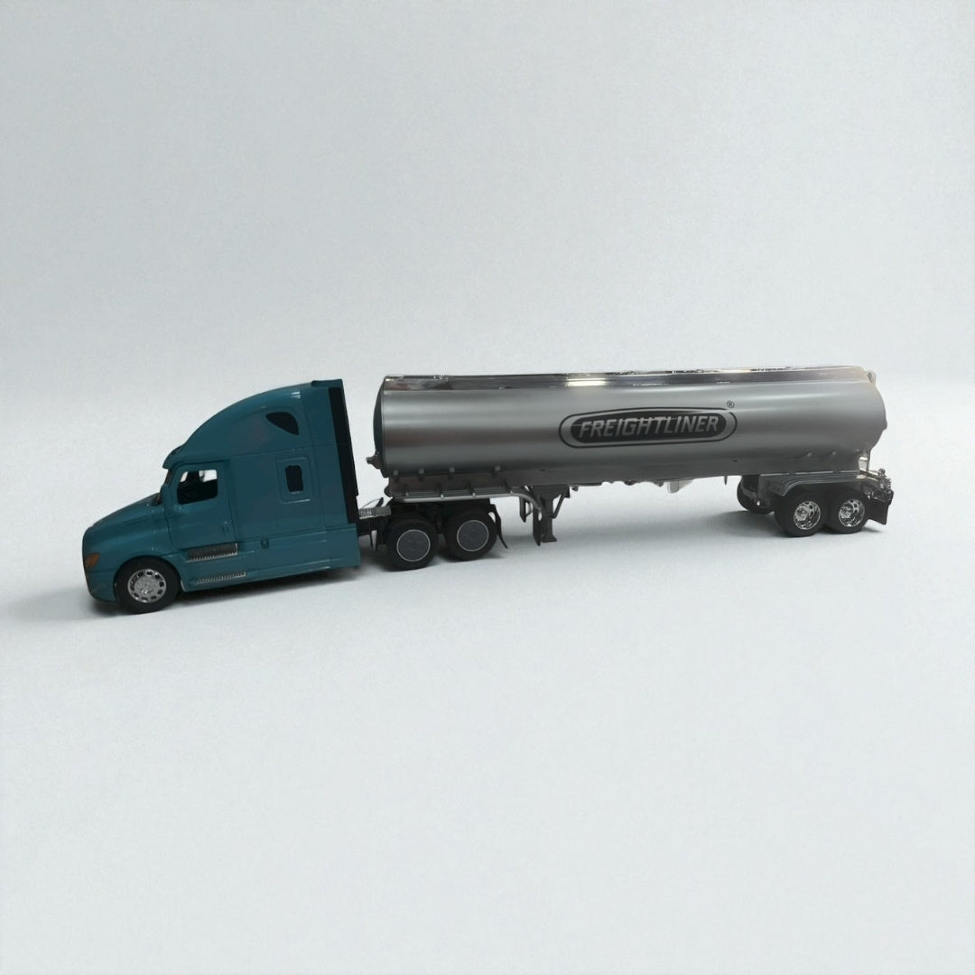 Freightliner Cascadia 1:32 Tanque – Modelo de Colección en Metal (Azul Claro)