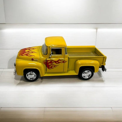 Ford F-100 1956 1:32 – Modelo a Escala – Diseño Clásico y Detalles Excepcionales