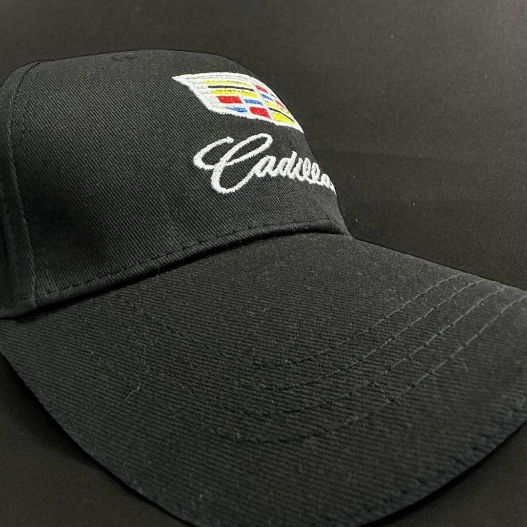 ¡Gorra Cadillac Negra - Elegancia y Estilo sin Igual!