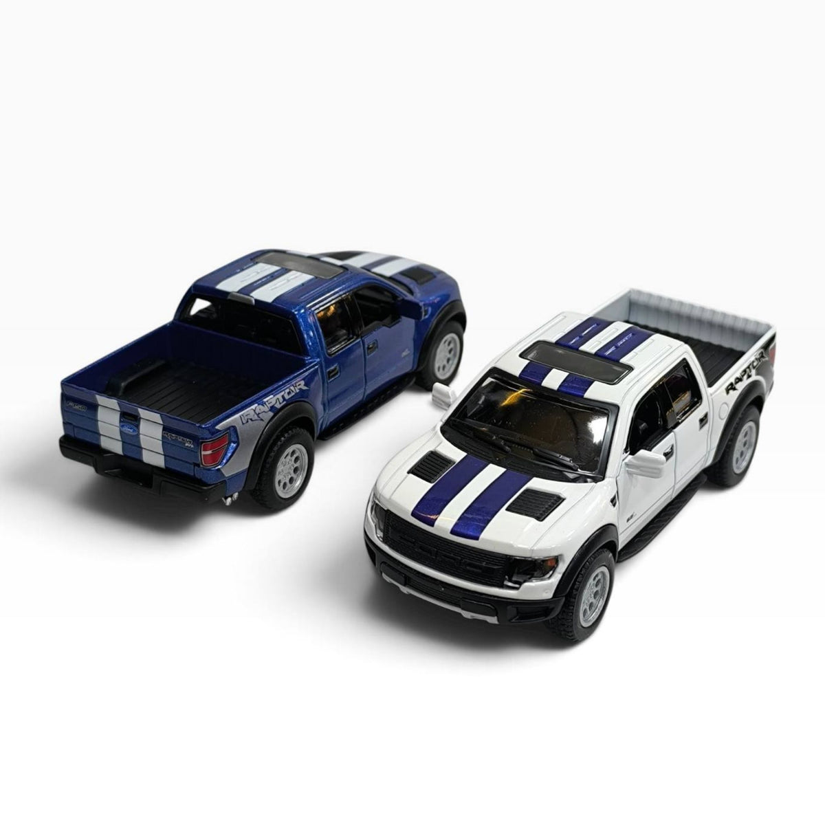 Ford F-150 SVT Raptor 1:32 Color Sorpresa