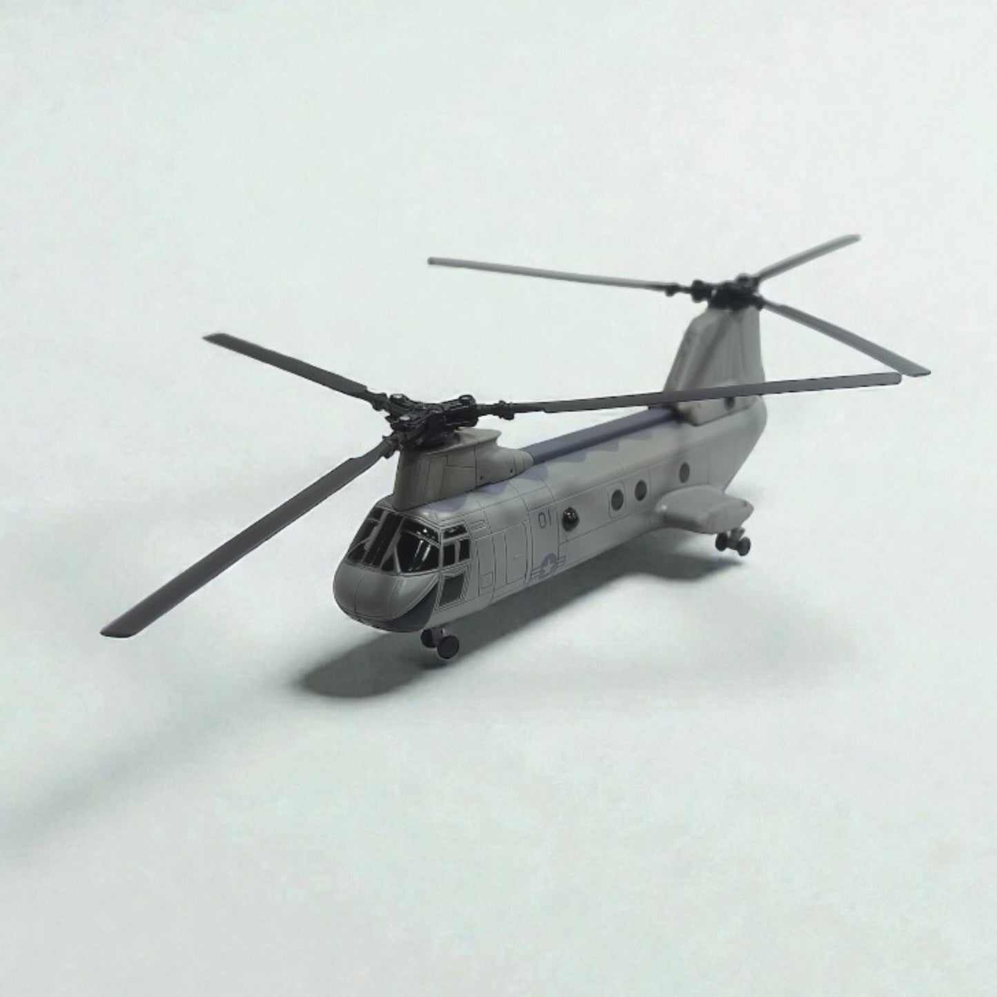 Helicóptero Boeing CH-47 Chinook – Modelo Militar de Colección