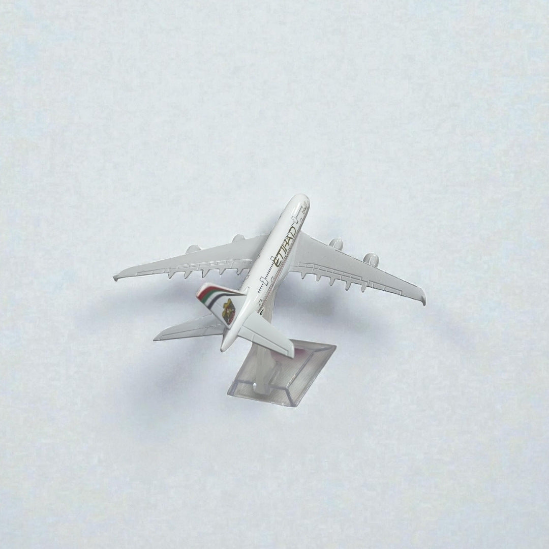 Avión Etihad Airways 1:400 – Modelo de Colección | Elegancia y Prestigio en Aviación Comercial